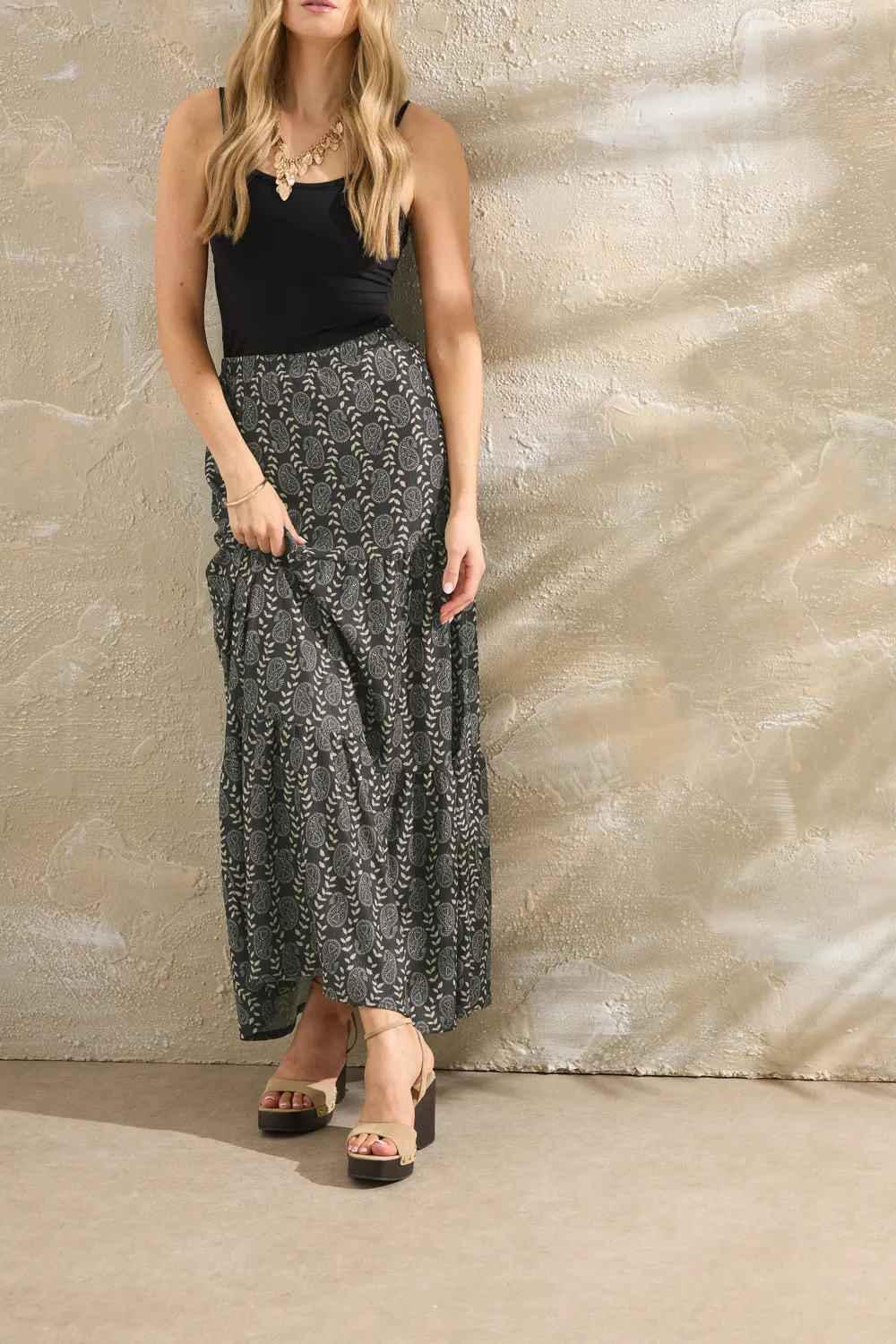 Women's Tiered Print Skirt