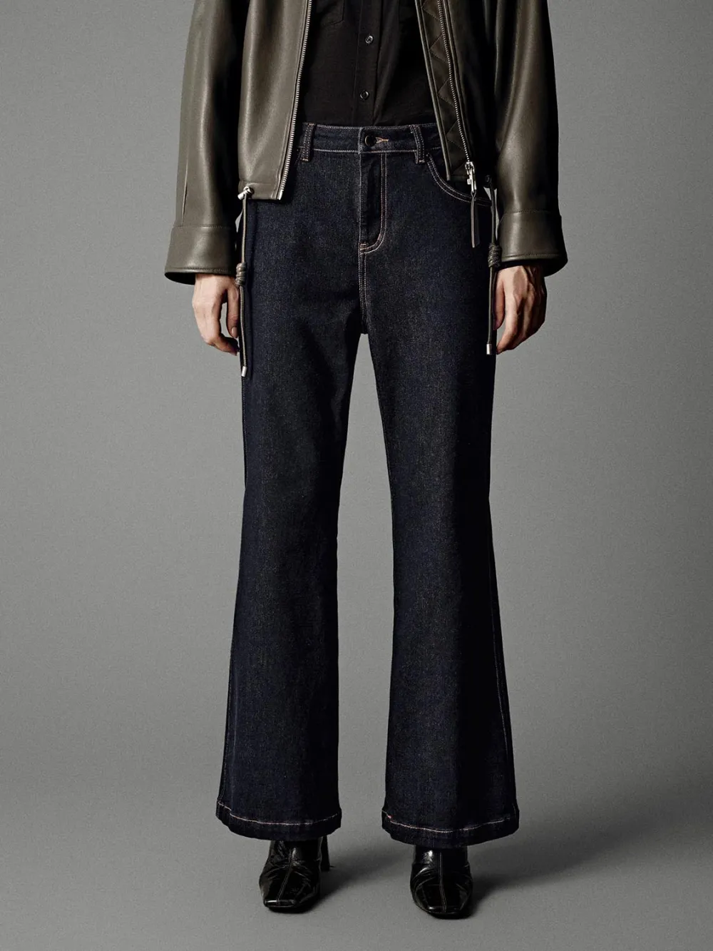 Ladies Black Retro-Style Straight-Waisted Denim Flared Trousers