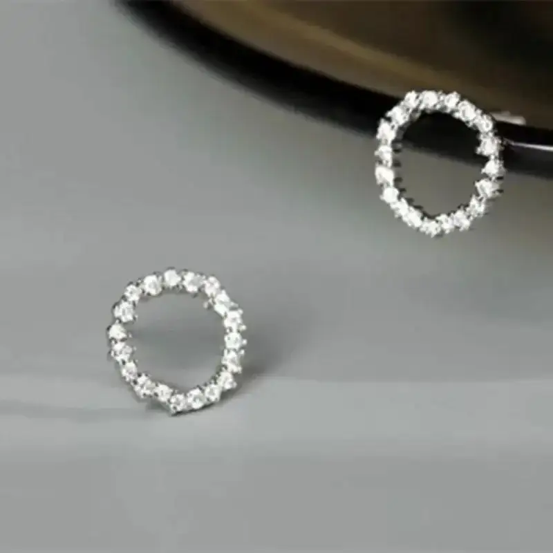 Crystal Circle Detail Stud Stud Earrings