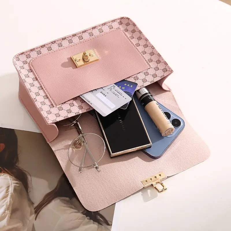 Compact Chain Strap Square Handbag