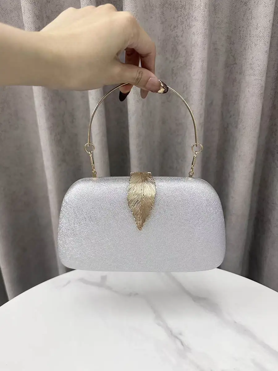 Leaf Lock Pleated Crossbody Bag
