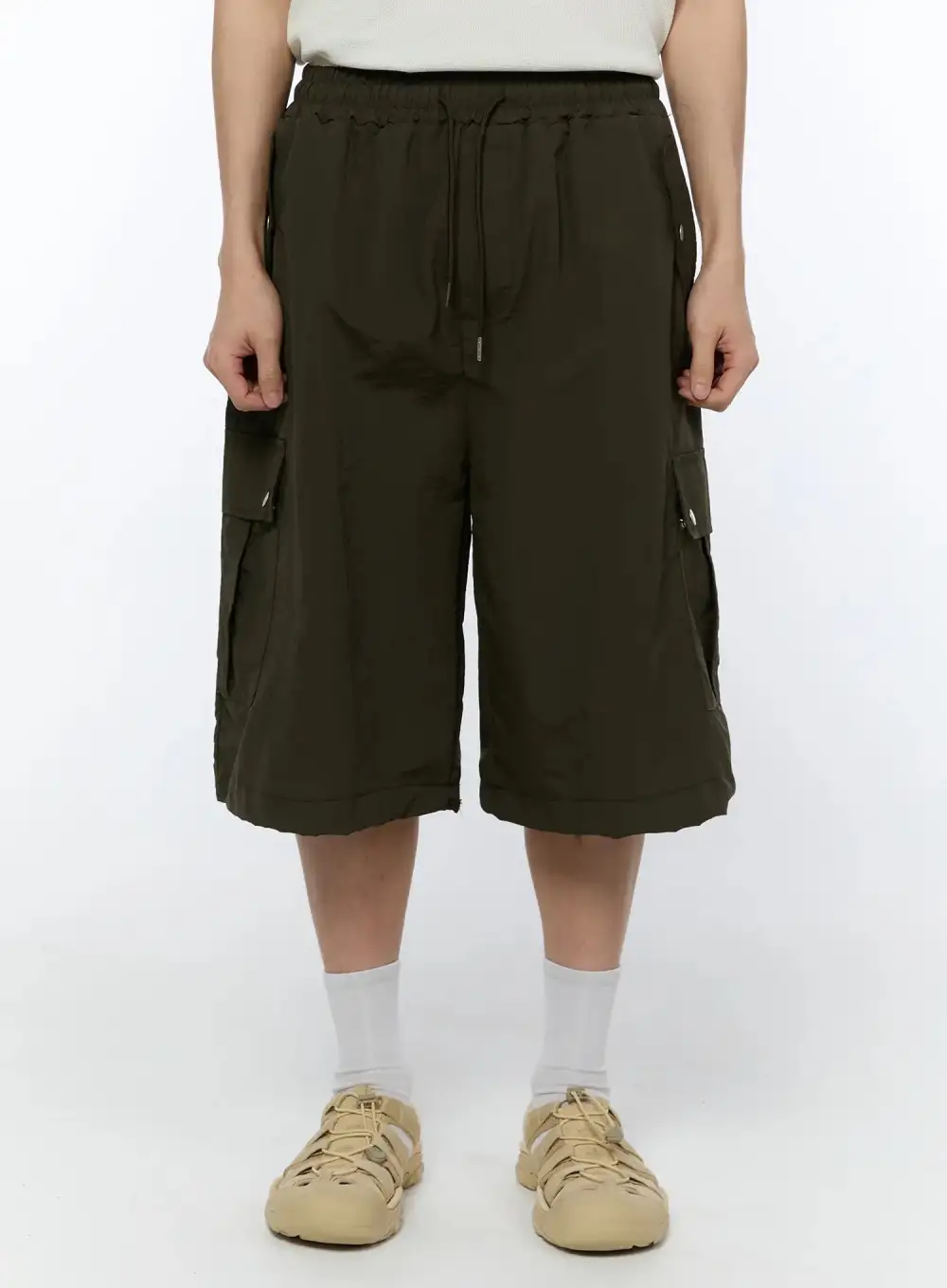 Men's Solid Cargo Bermuda Shorts