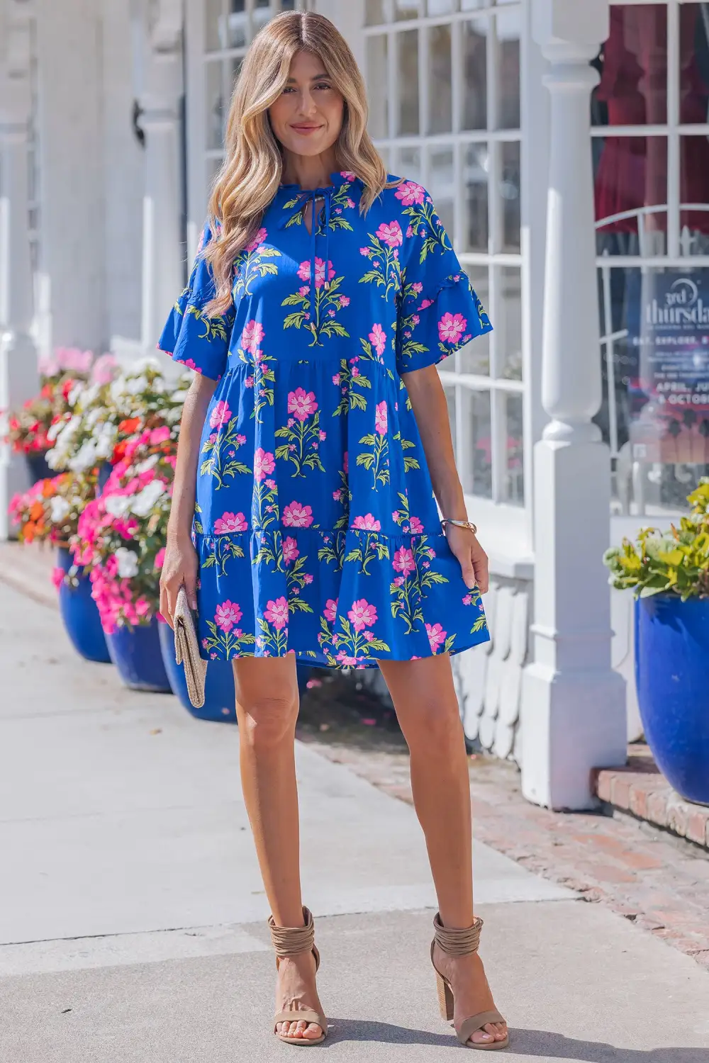 Relaxed Shape Floral V Neck Short Sleeve Dress