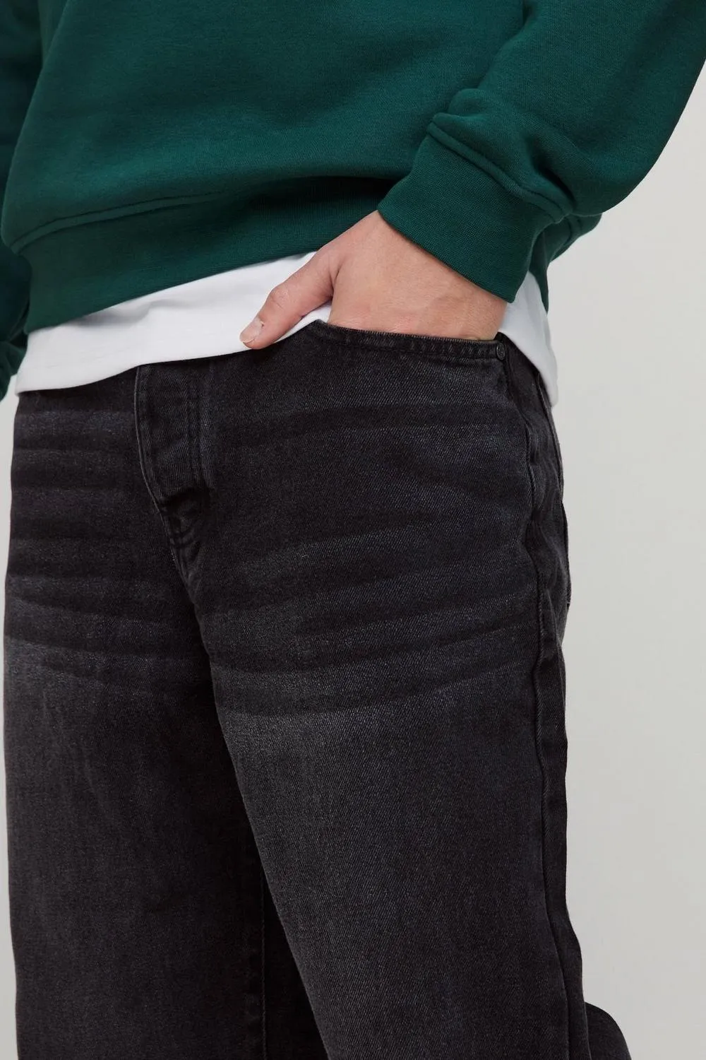 Relaxed Rigid Washed Pocket Jeans