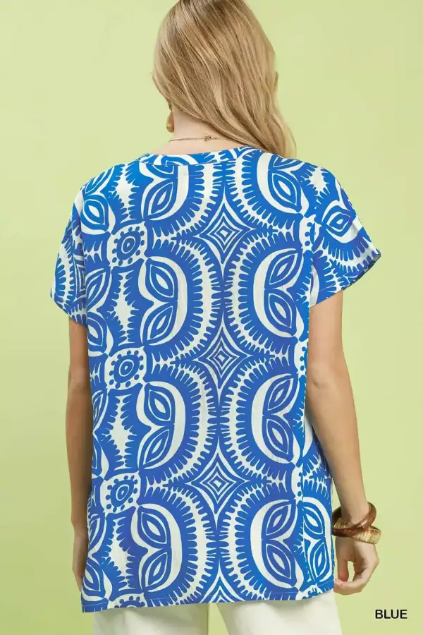 Geometric Print Split V-Neck Short Sleeve Top