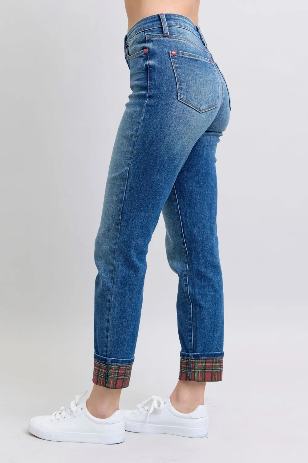 Relaxed Washed Pocketed Stretch Straight Leg Jeans