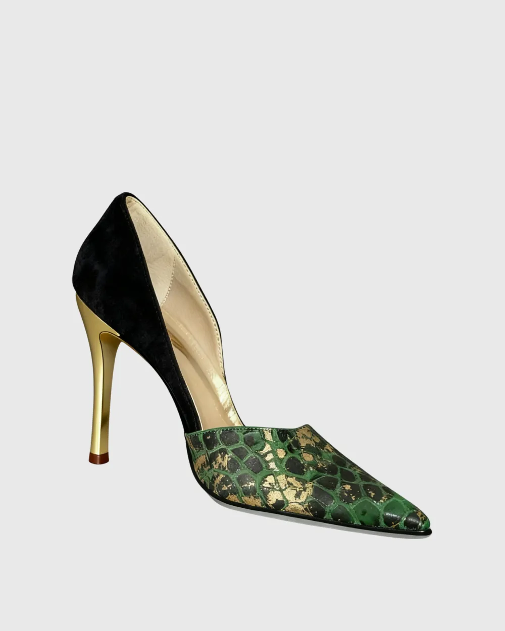 Snake Print Vintage Pumps in Green
