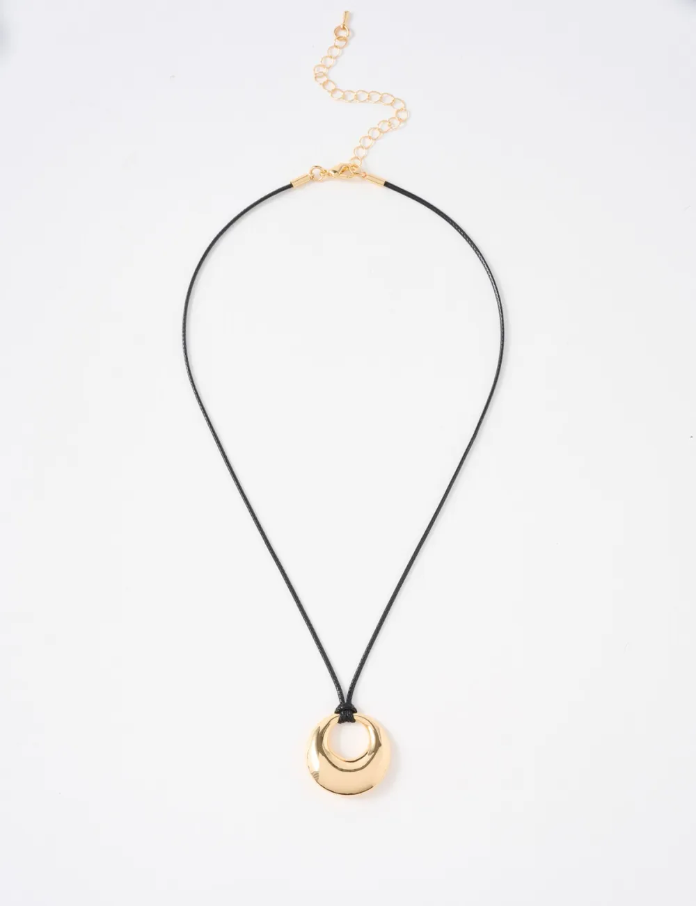 Everyday Low-Key Small Pendant Earrings