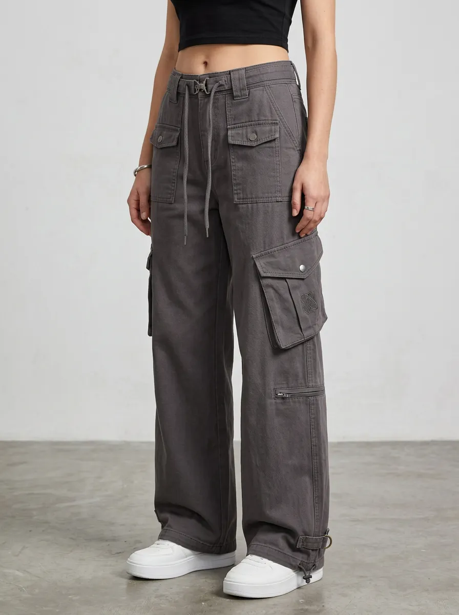 Lifestyle Embroidered Detail Multi Pocket Silhouette Women's Multi Pocket Cargo Pants