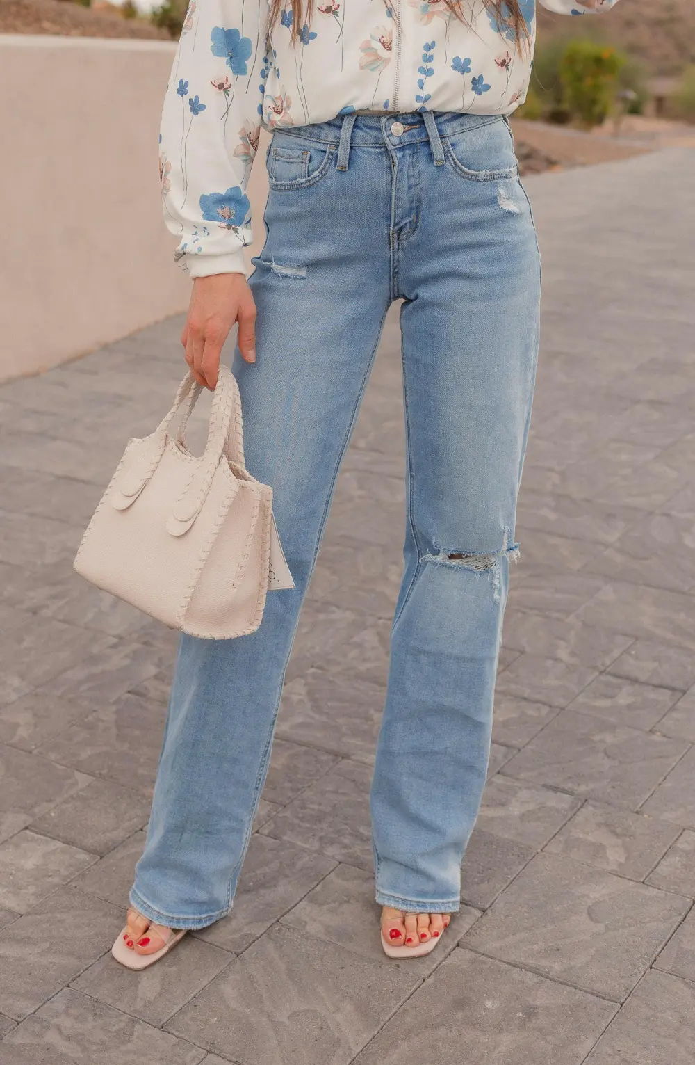 Distressed Easygoing Wide Leg Jeans
