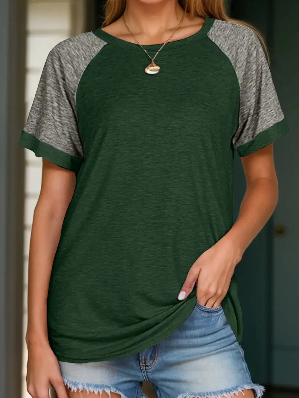 Everyday Contrast Round Neck Short Sleeve T-Shirt