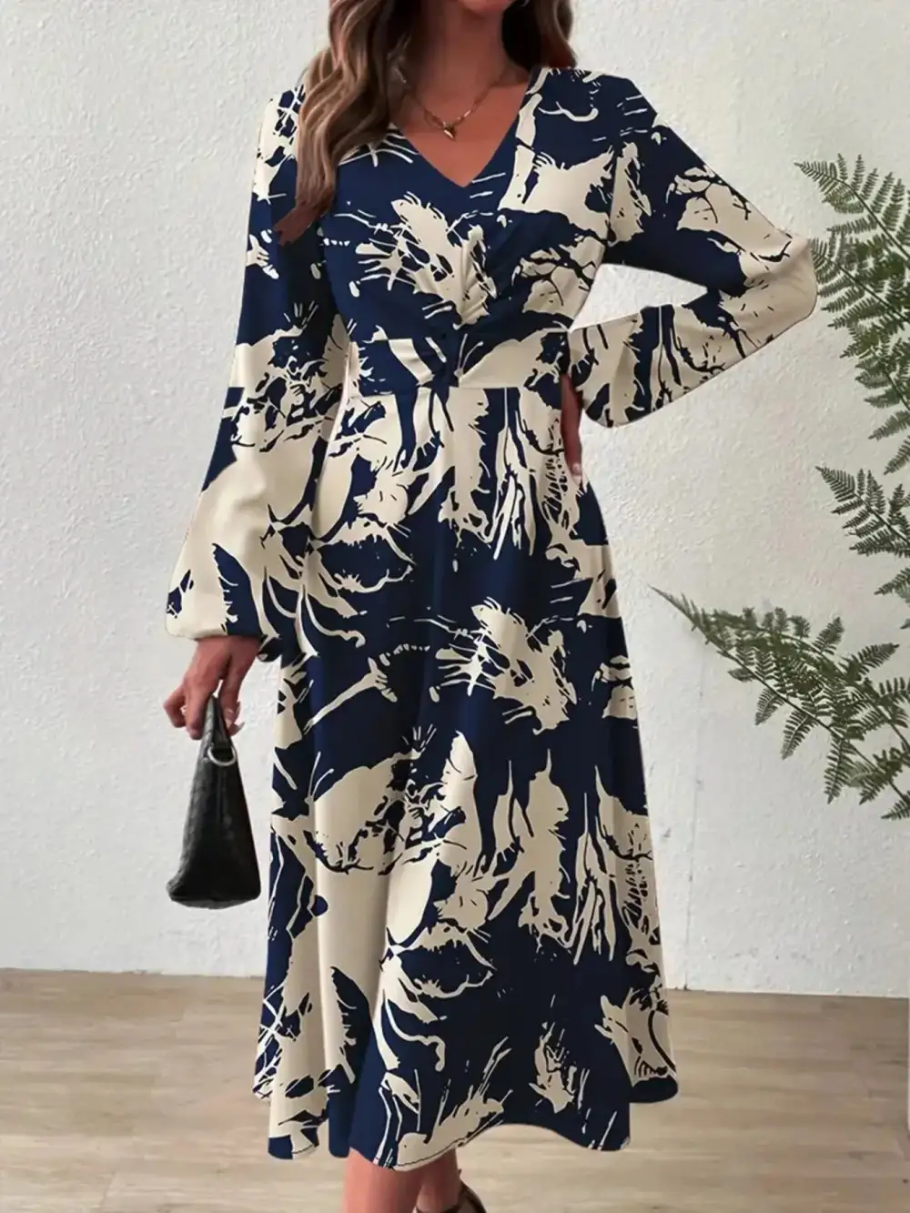 Structured Shape Printed Long Sleeve Midi Dress