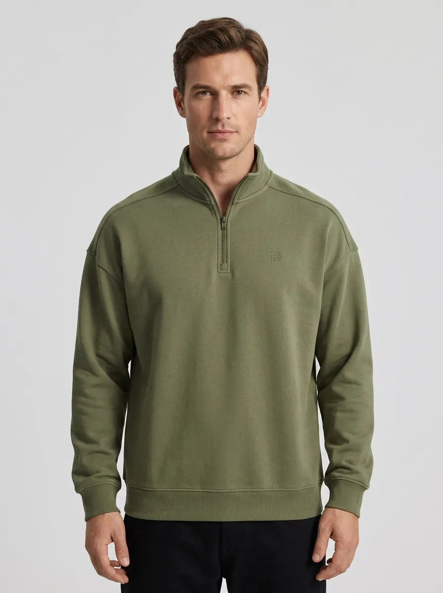 Men's Casual Minimalist Textured Embroidered Emblem Stand-Collar Quarter-Zip Sweatshirt