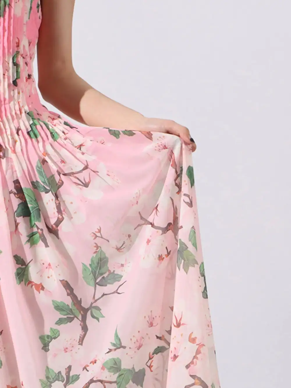 Layered Detail Floral Printed Pleated Maxi Dress
