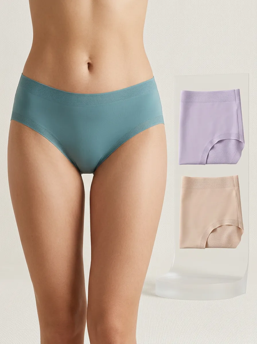 Women's Lightweight-Feel Seamless Three-Pack Panties
