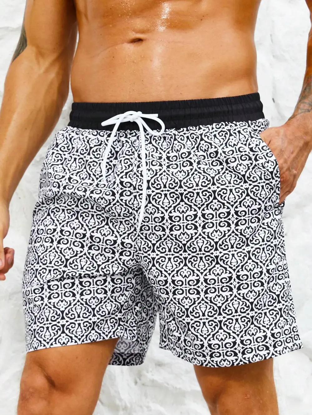 Men's Tropical Print Drawstring Beach Shorts