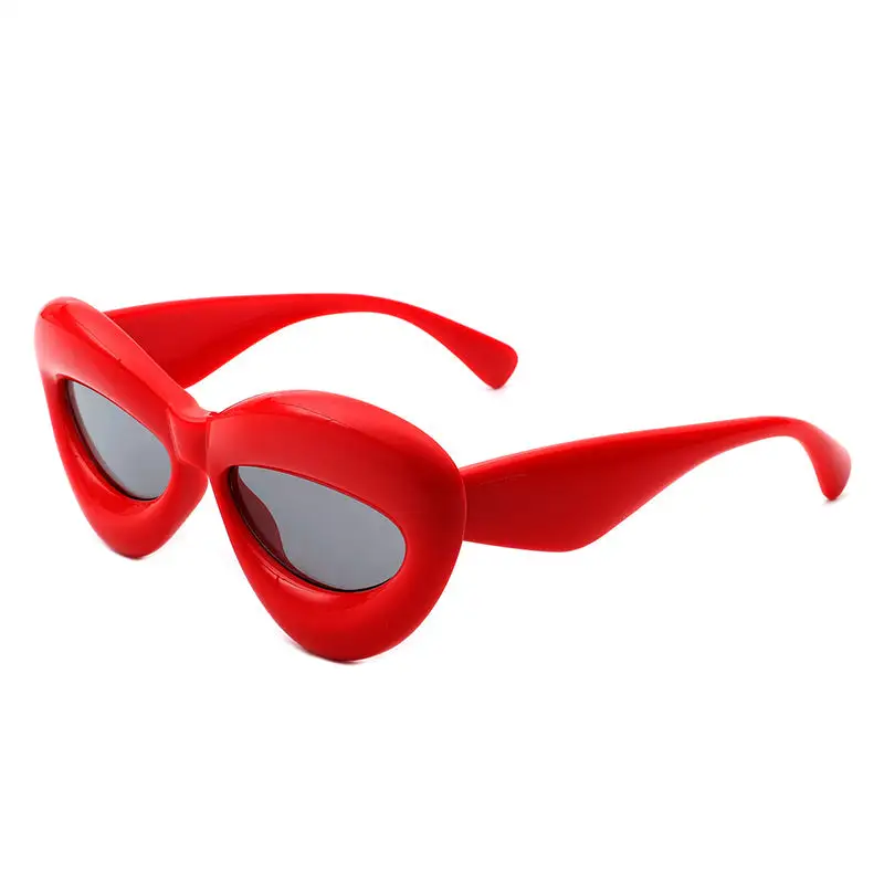Lightweight Cat Eye Frame Sunglasses