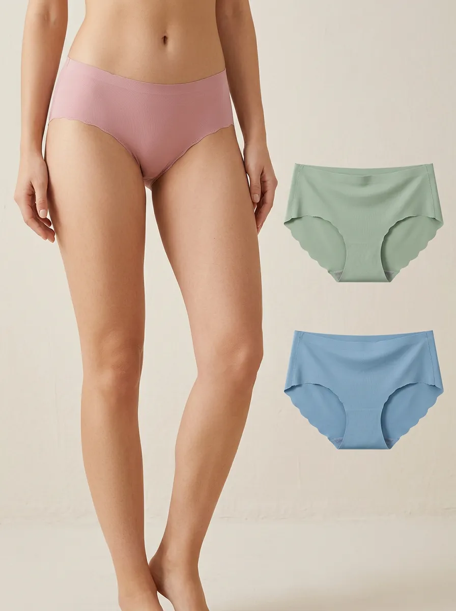 Women's Scalloped-Edge Seamless Three-Pack Panties