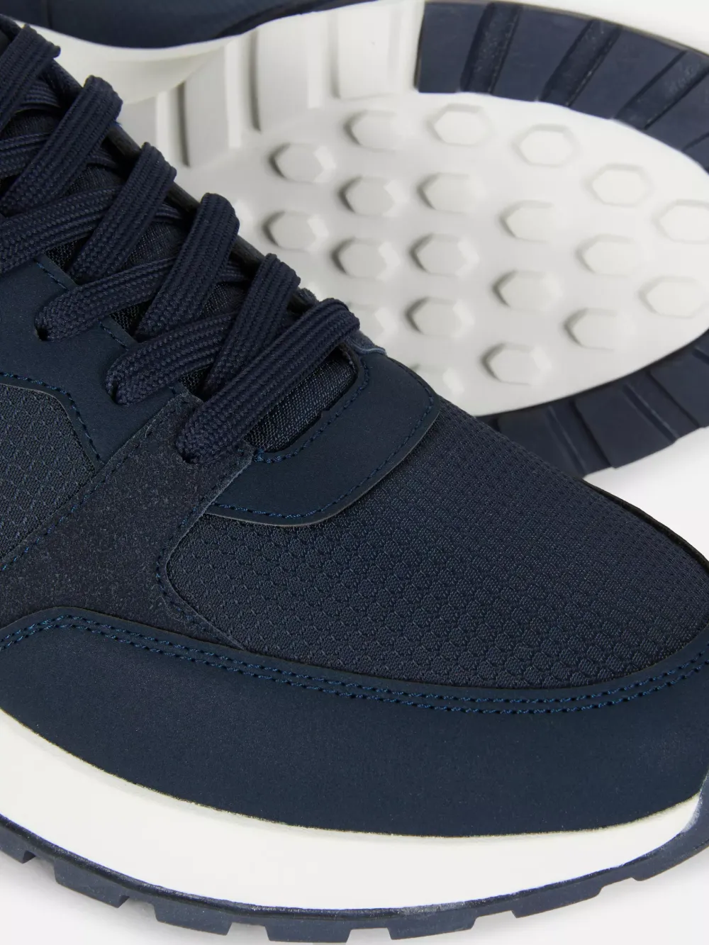 Casual Sports Lace Mesh Surface Lace-Up Sports Shoes