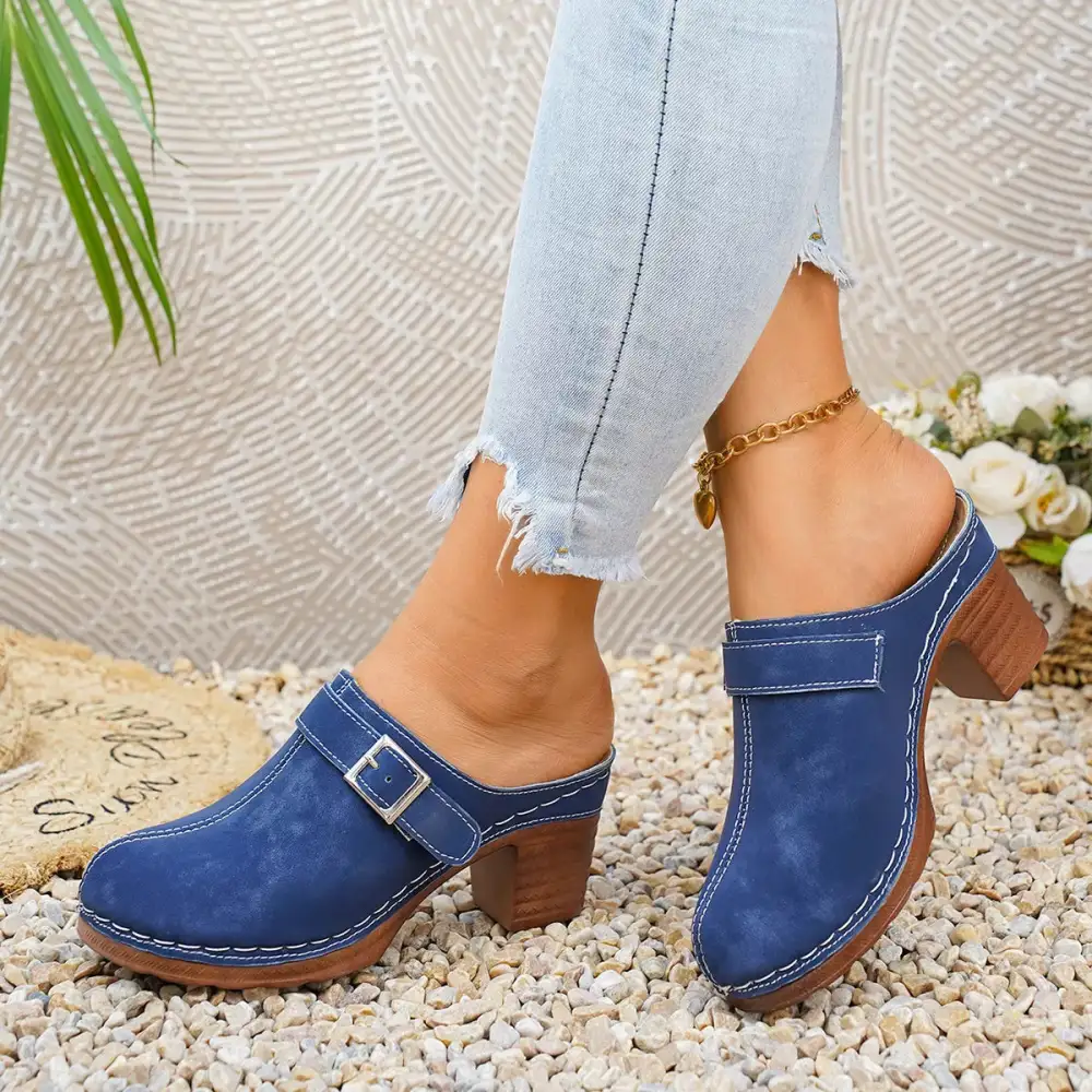 Textured Round Toe Block Heel Sandals