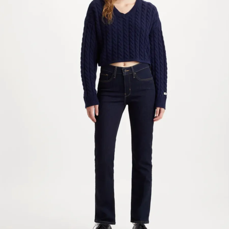 Women's Classic Straight Leg Jeans