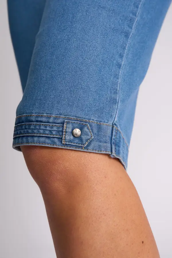Women's Knee-Length Stretch Denim Shorts