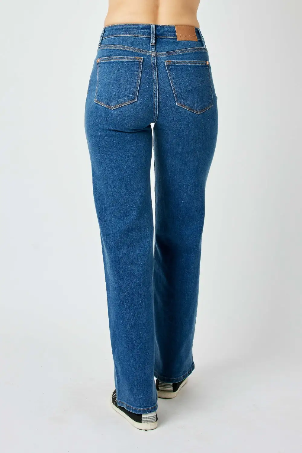 Refined High-Rise Washed Pocketed Stretch Straight Leg Jeans