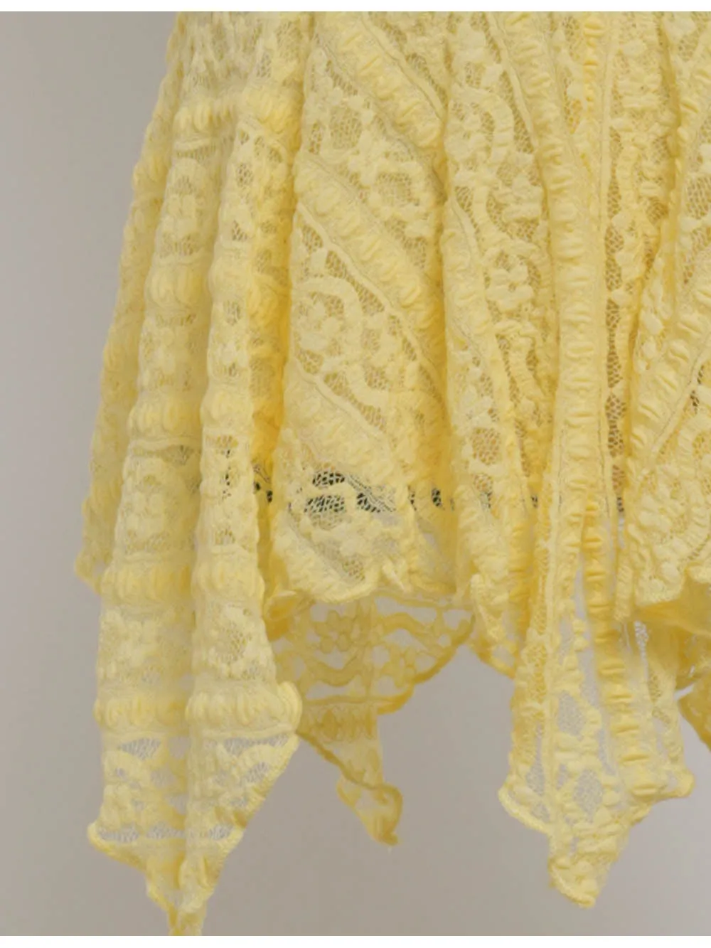 Lace Irregular Hem Elastic Waist Mini Skirt