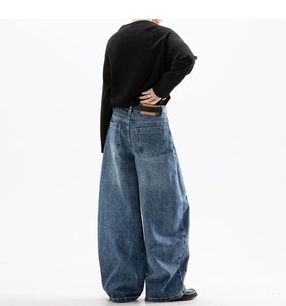 Ultra Wide-Leg Jeans