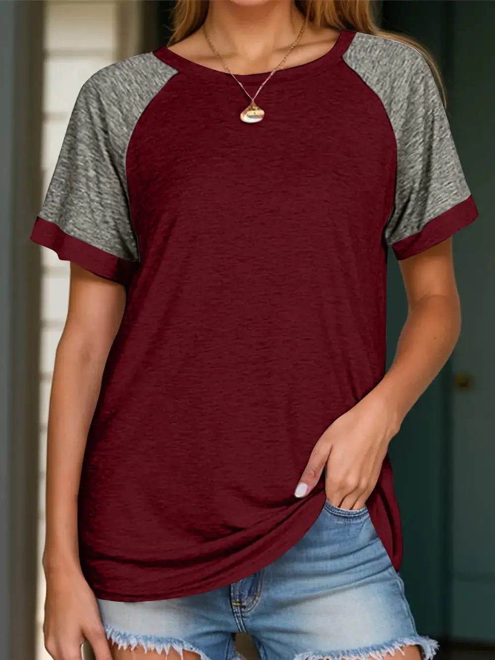 Everyday Contrast Round Neck Short Sleeve T-Shirt