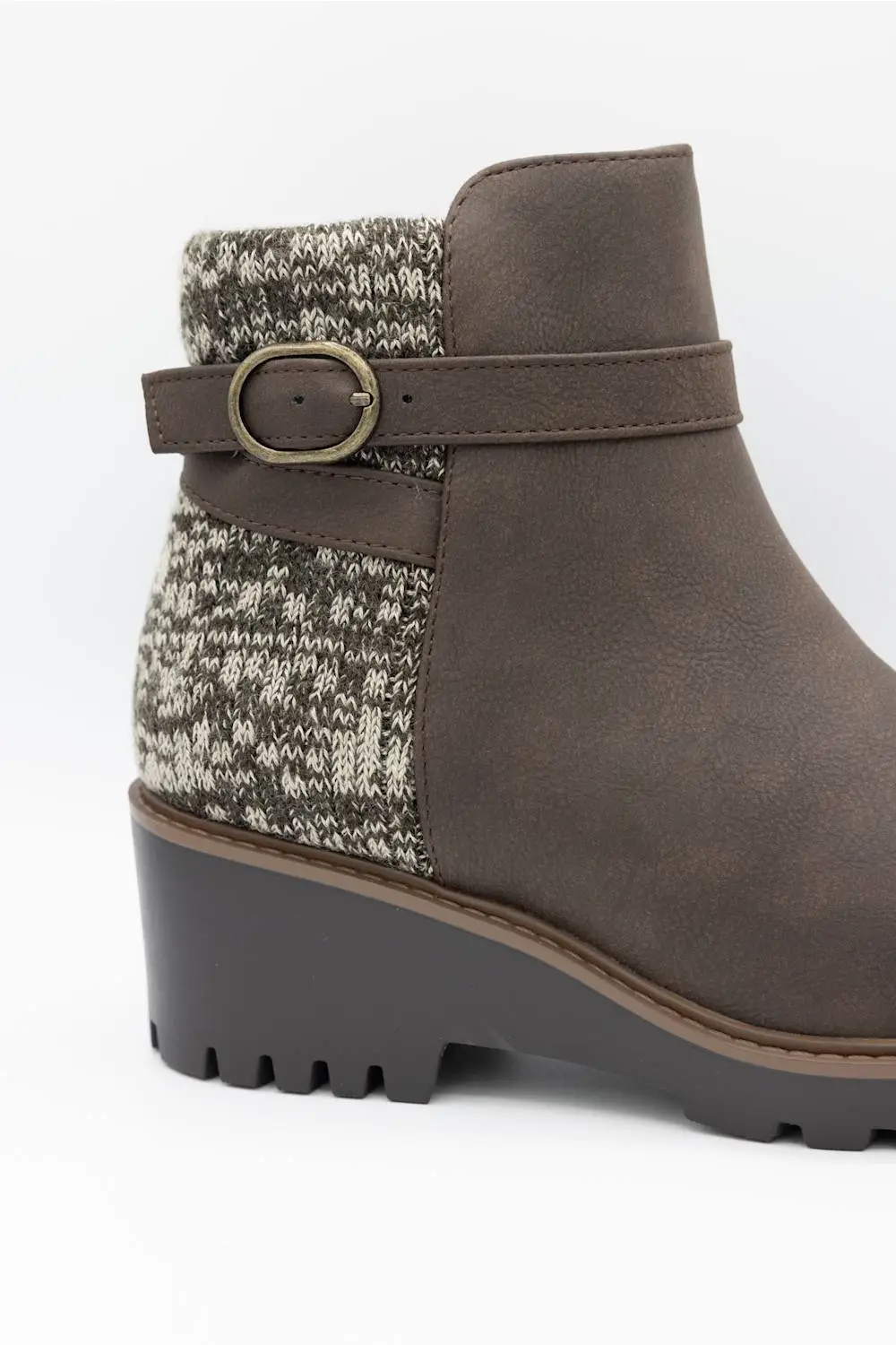 Wedge Buckle Detail Zip Entry Platform Bootie