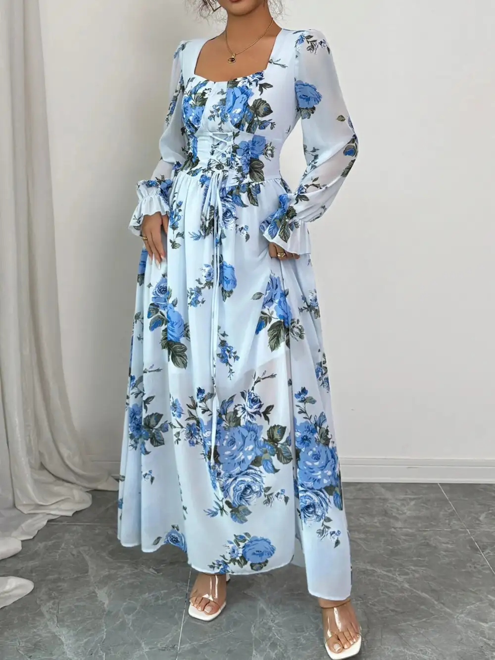 Lightweight Feel Floral Maxi Dress