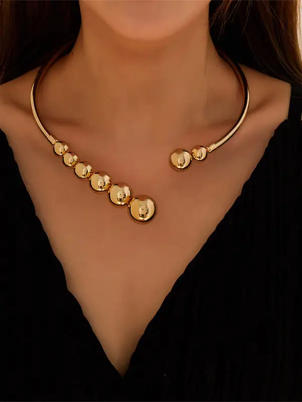 Asymmetric Beaded Dainty Necklace