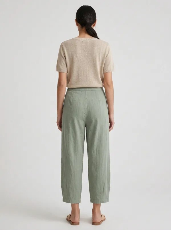 Comfort Textured Detail Casual Look Women's Cropped Pants