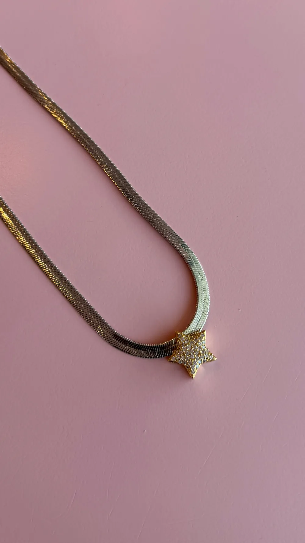 Classic Balanced Minimal Everyday Necklace