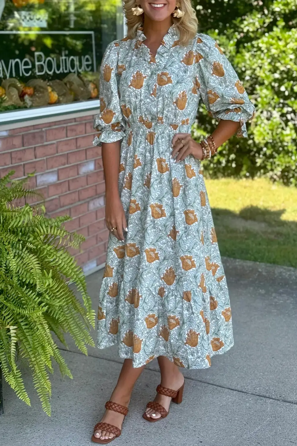 Lightweight Feel Floral Printed V Neck Dress