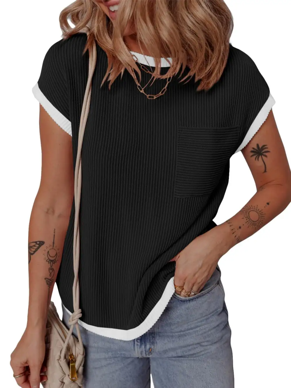 Round-Neck Short-Sleeve Contrast-Trim T-Shirt
