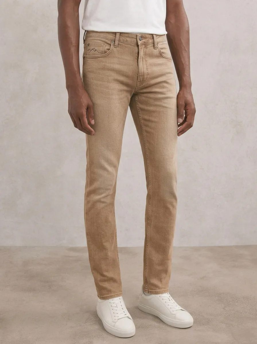 Men's Classic Flexible Mountain Graphic Embroidered Stretch Denim Jeans