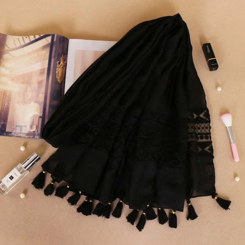Tasseled Lace Trim Scarf