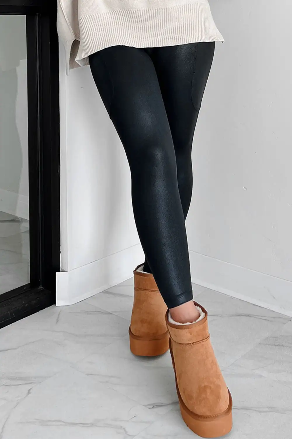 Crossover Waist Pocket Leggings
