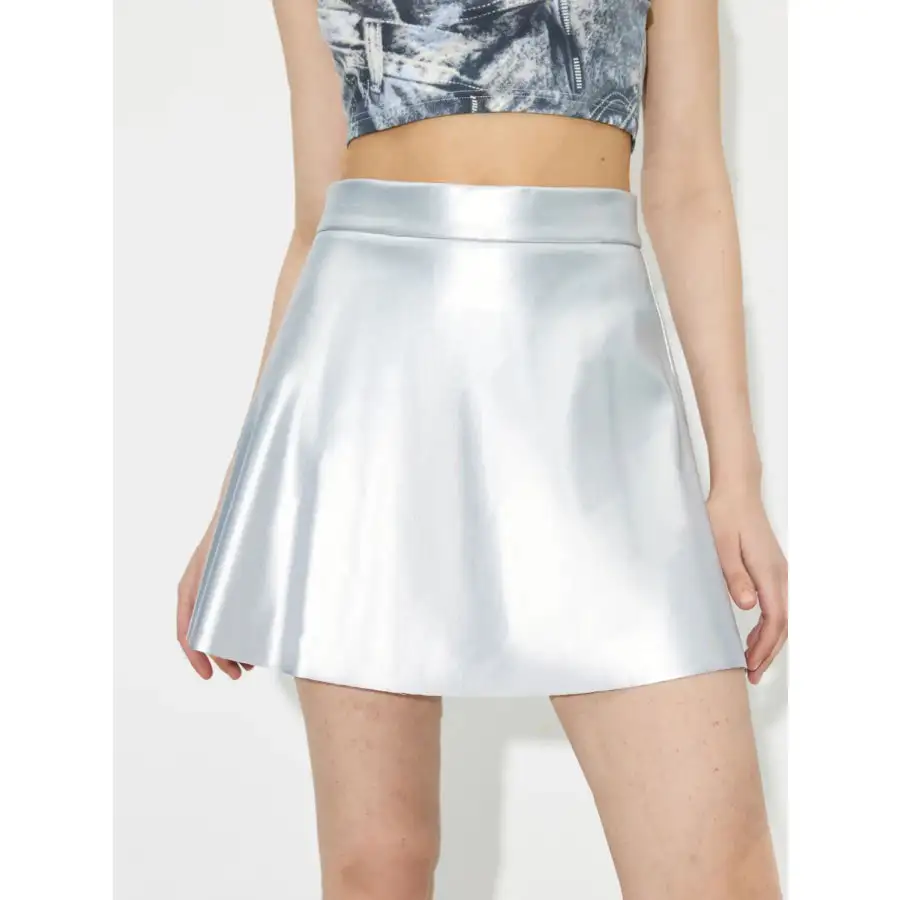 Modern Ruched Mini Skirt with Zipper