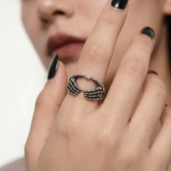 Men's Skeleton Hand Heart Ring