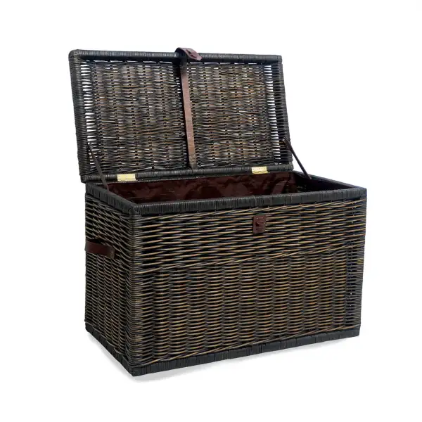 Wicker Storage Trunk