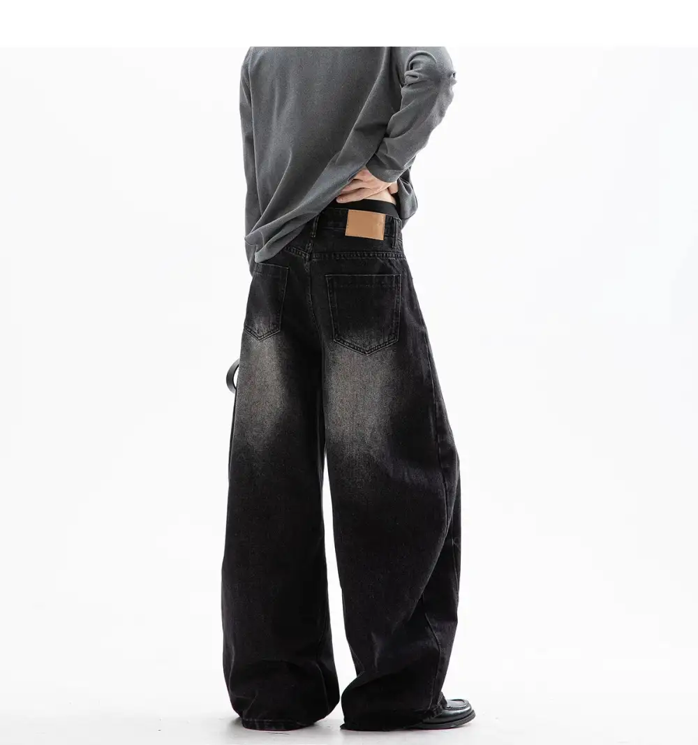 Ultra Wide-Leg Jeans