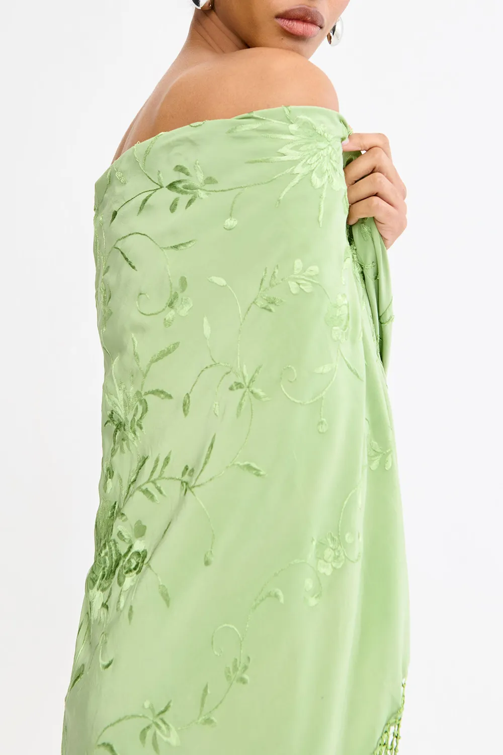 Shawl in a Single Shade