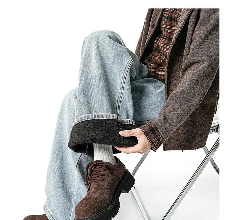Fade Barrel-Leg Jeans