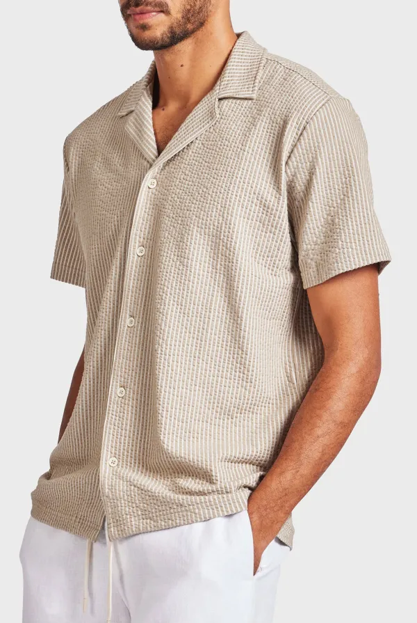 Textured Knit Short Sleeve Shirt
