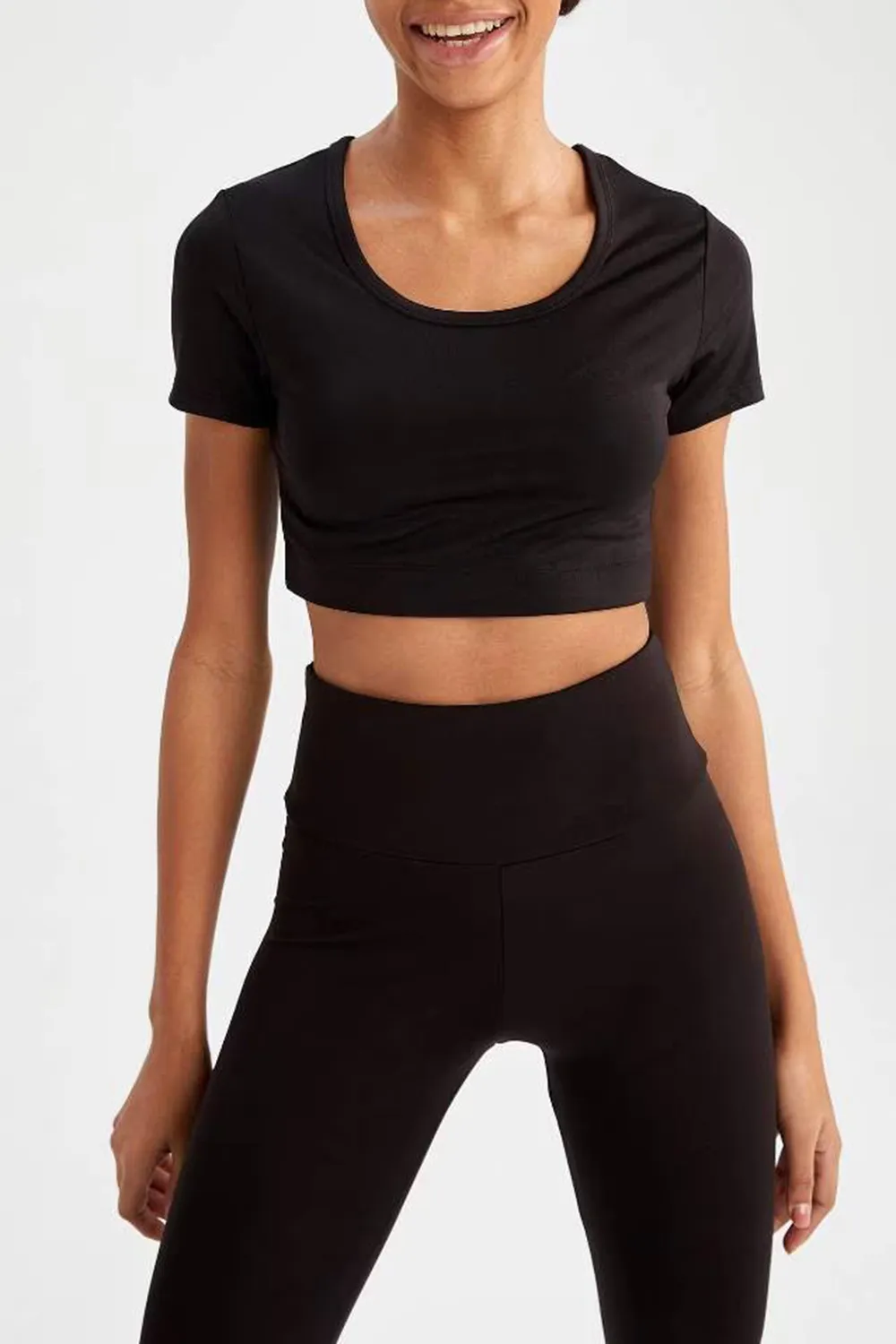 Elegant Crew Neck Solid Color T-Shirt