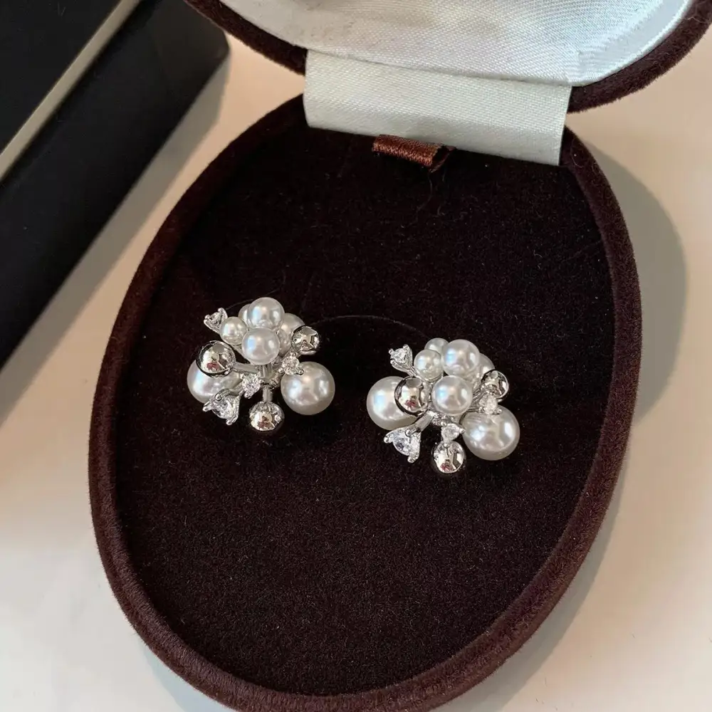 Classic Pearl Cluster Stud Earrings