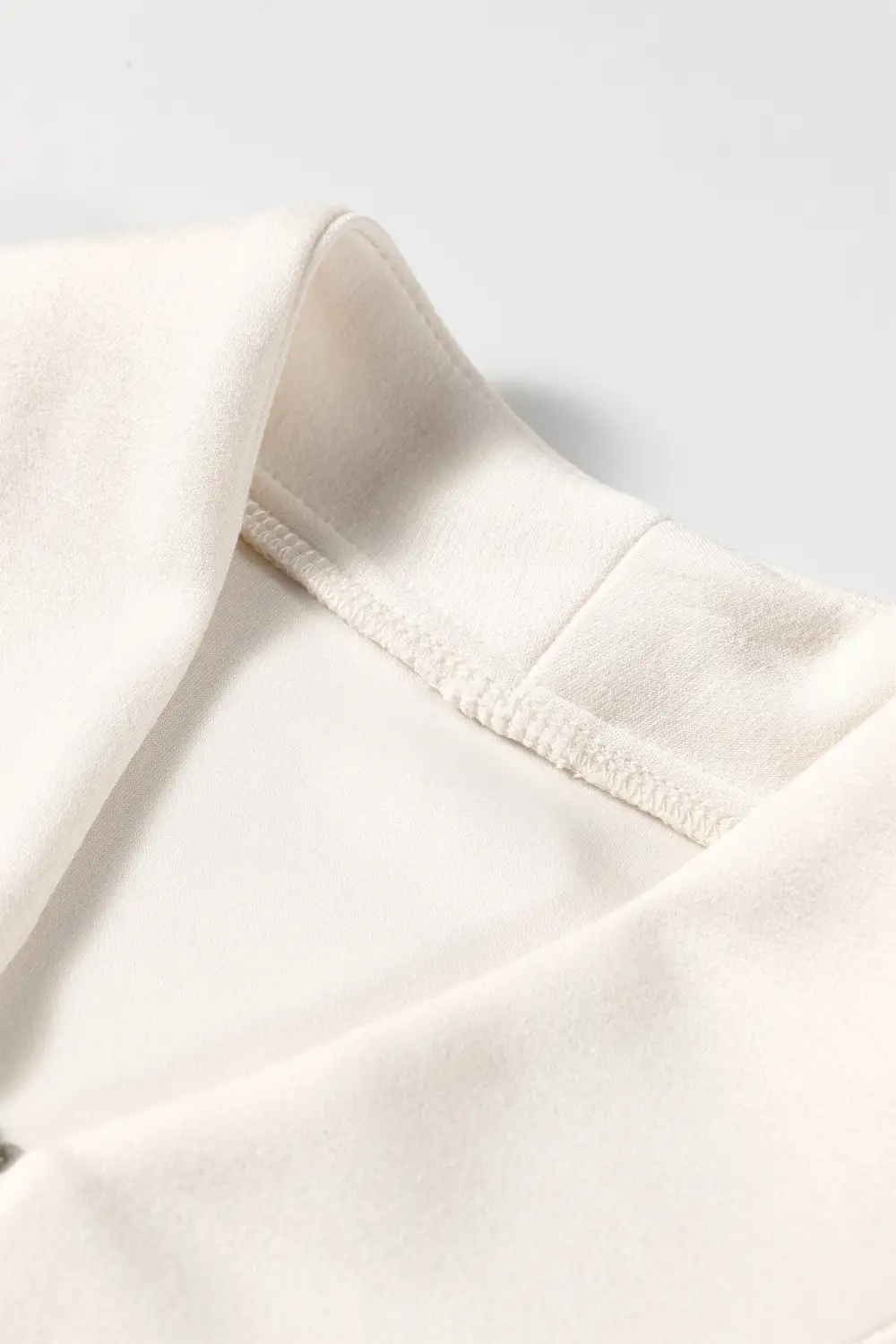 Refined Drawstring Elastic-Waist Zip-Detail Pocketed Two-Piece Top and Shorts Set
